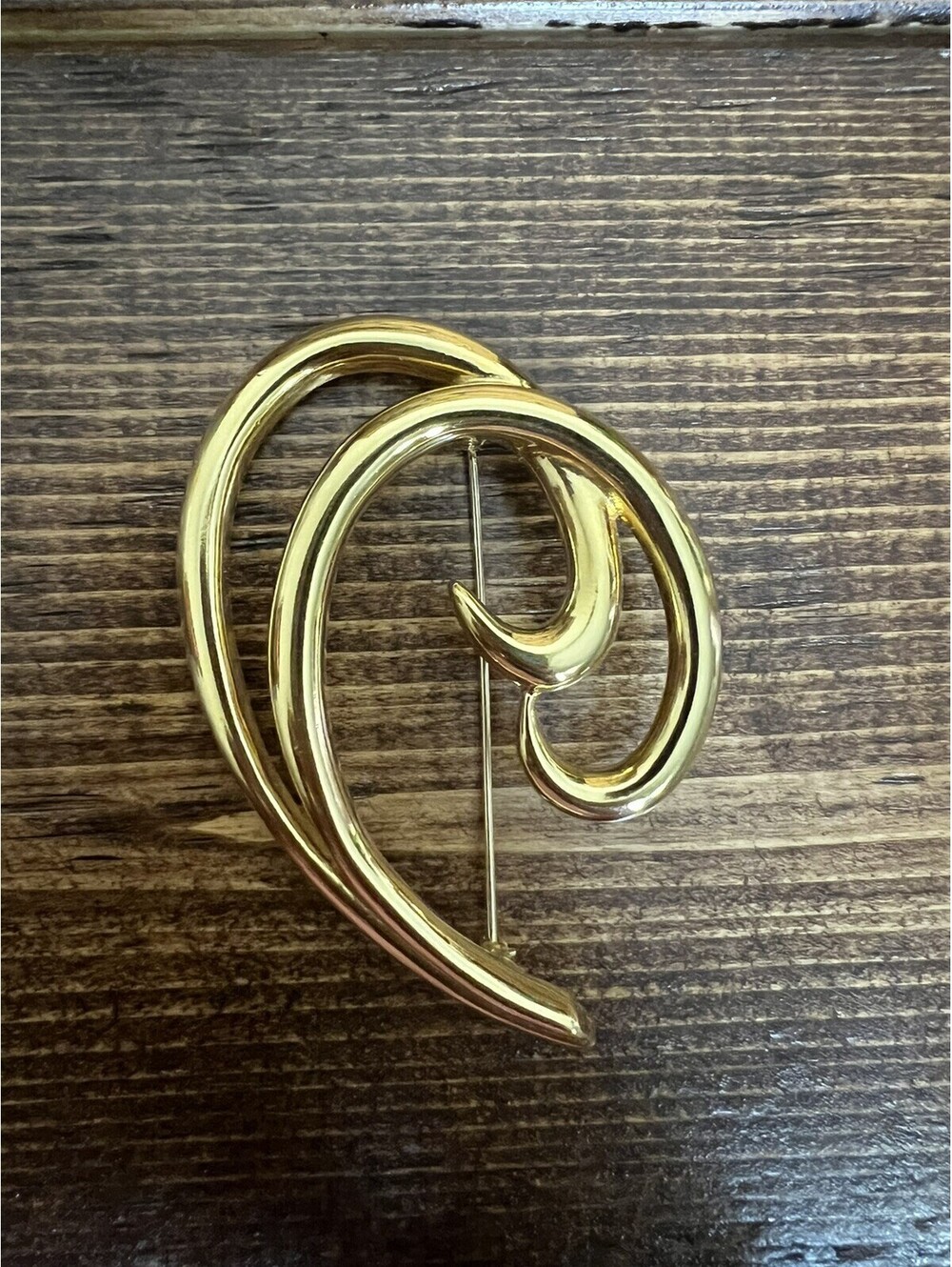 Vintage Trifari Marked Large Double Goldtone Swirl Pin Brooch – signed